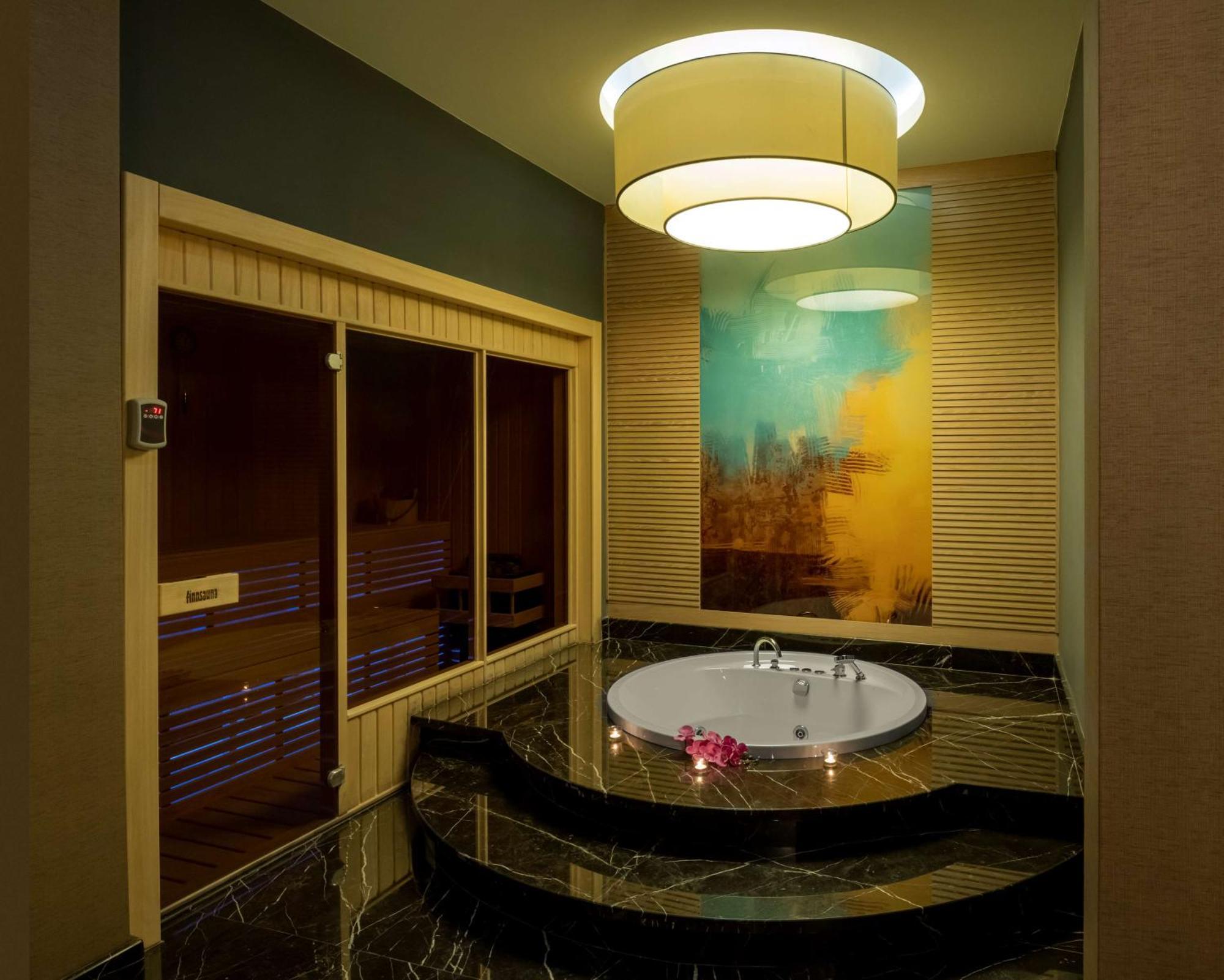 Doubletree By Hilton Manisa Hotel Luaran gambar